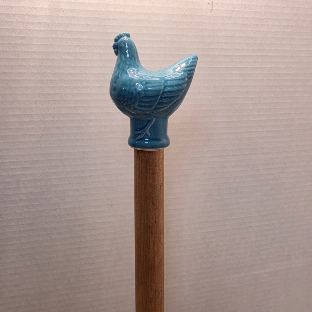 Pioneer Woman Floral Ceramic Paper Towel Holder Blue Rooster Finial Wood Dowel